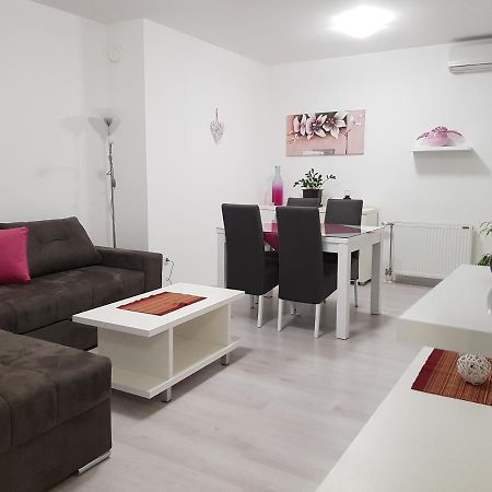 Apartment Gea 18 Novi Sad Zimmer foto